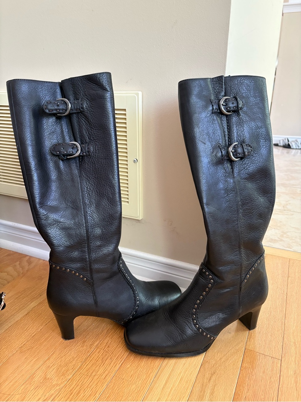 Women's Black Leather Knee-High Buckle Boots